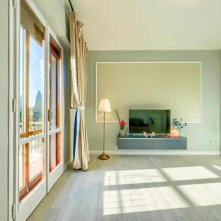 T&f House Comfortable With Private Parking * Scandicci